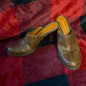 Size 8, brown leather close toed heels, by naturalizer